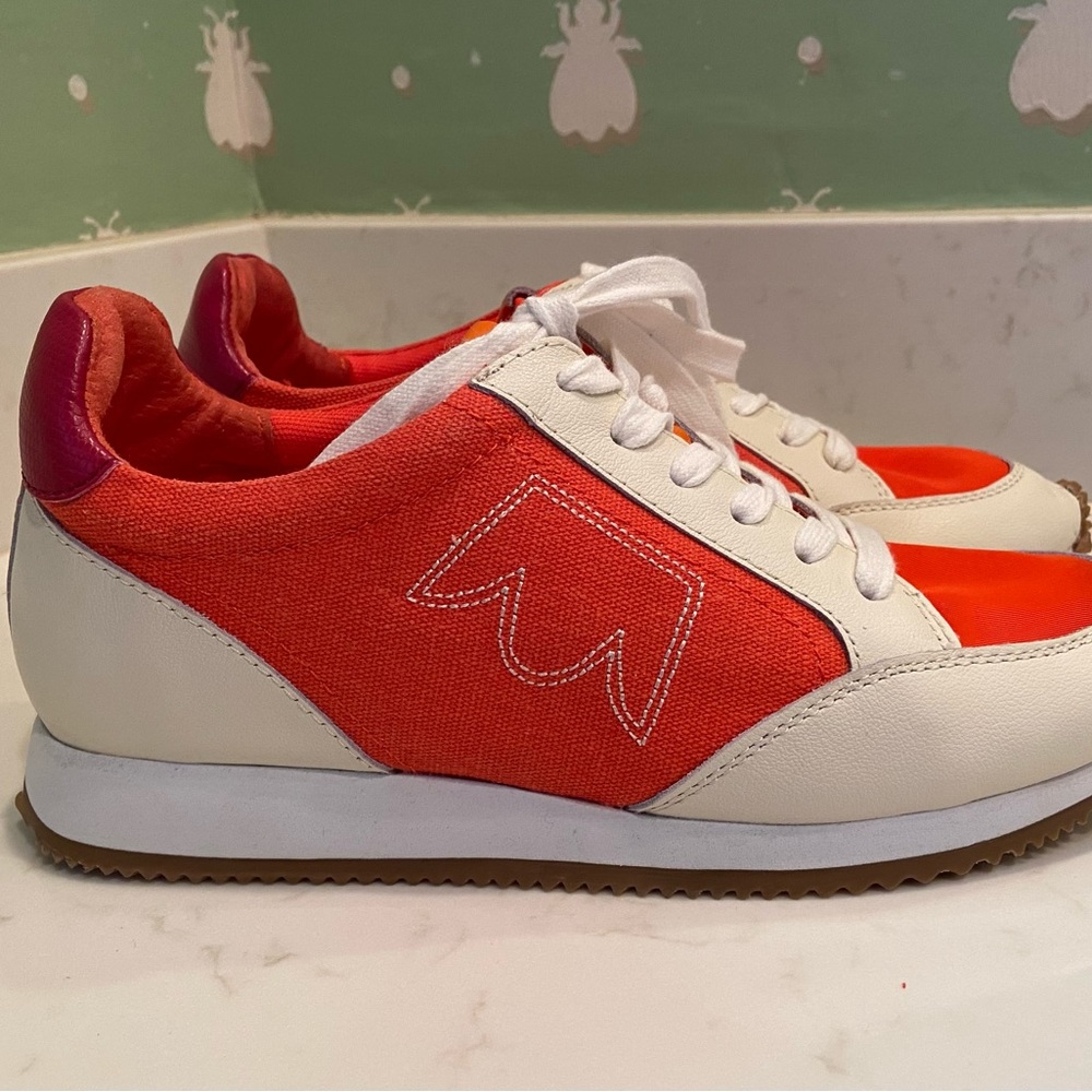 BIRDIES sneakers - size 7.5 - ROAD RUNNER - SIREN orange